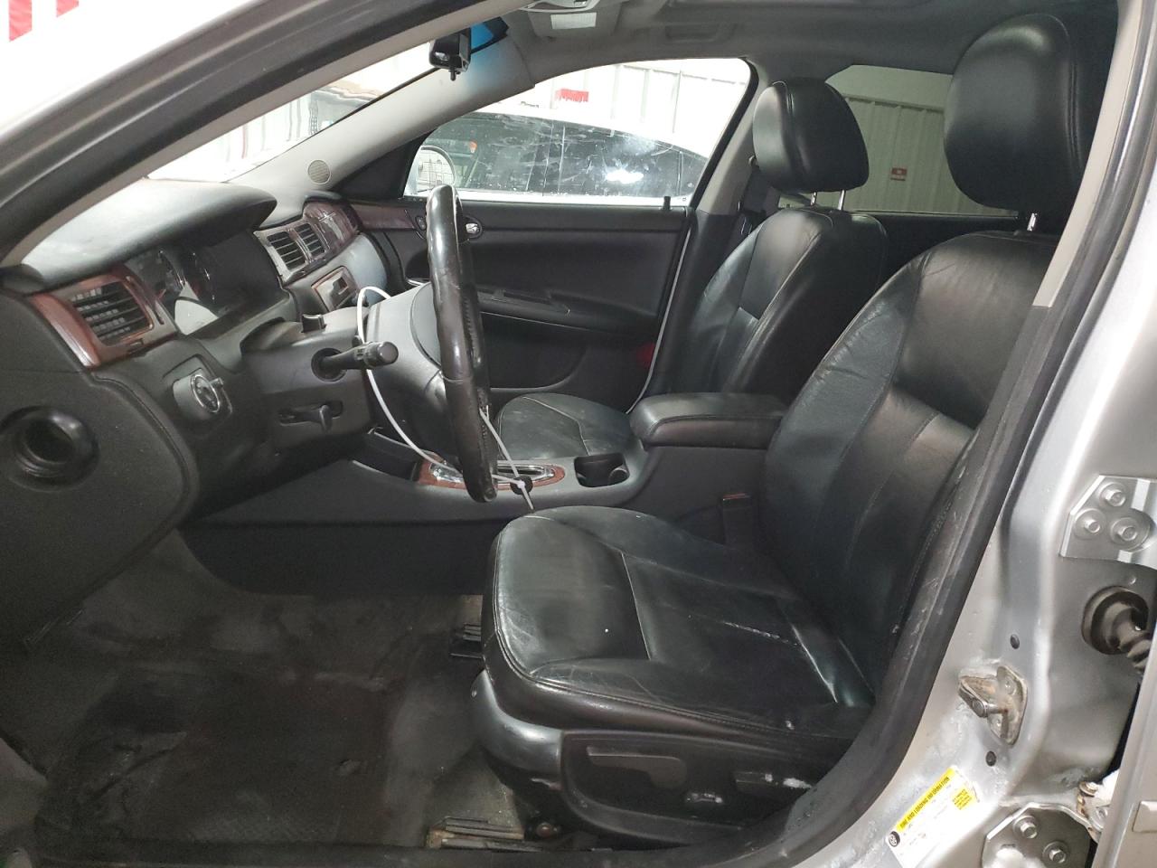 2009 Chevrolet Impala - Image 7