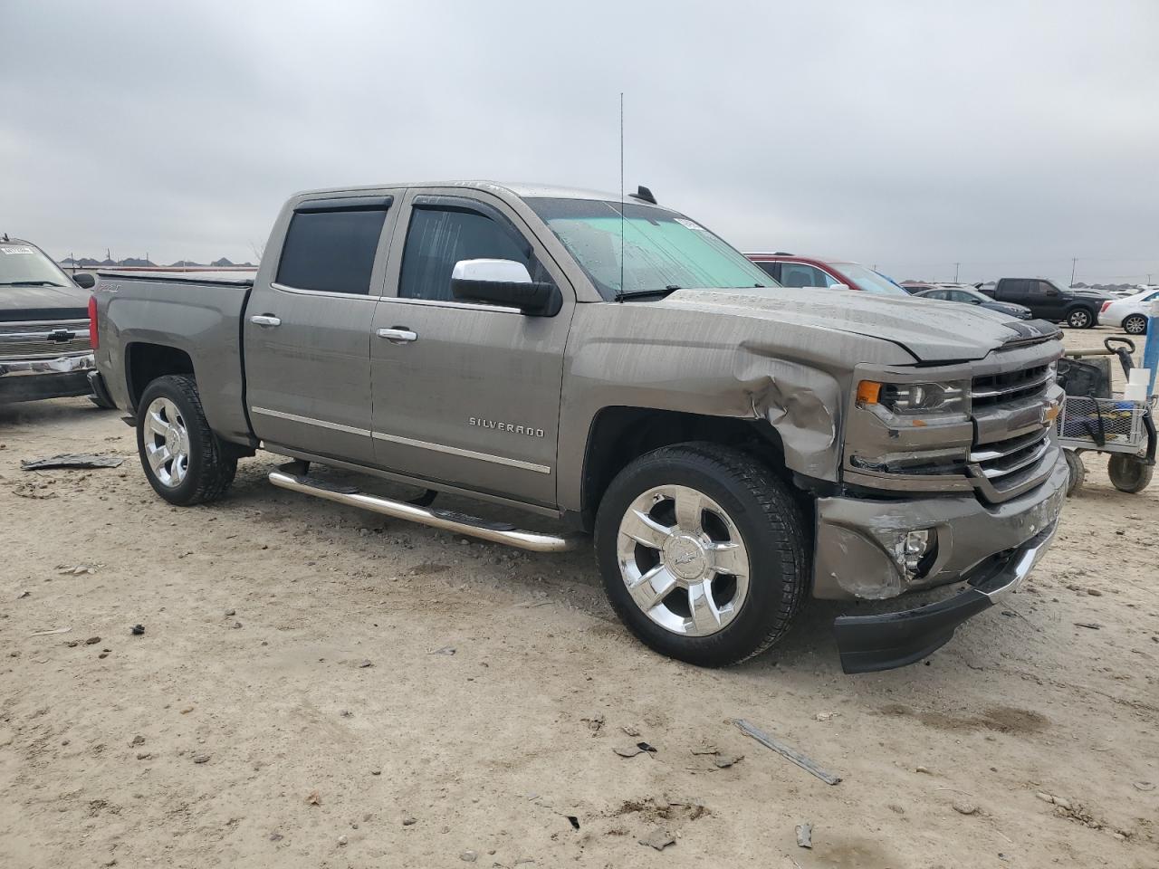 2017 Chevrolet Silverado - Image 4