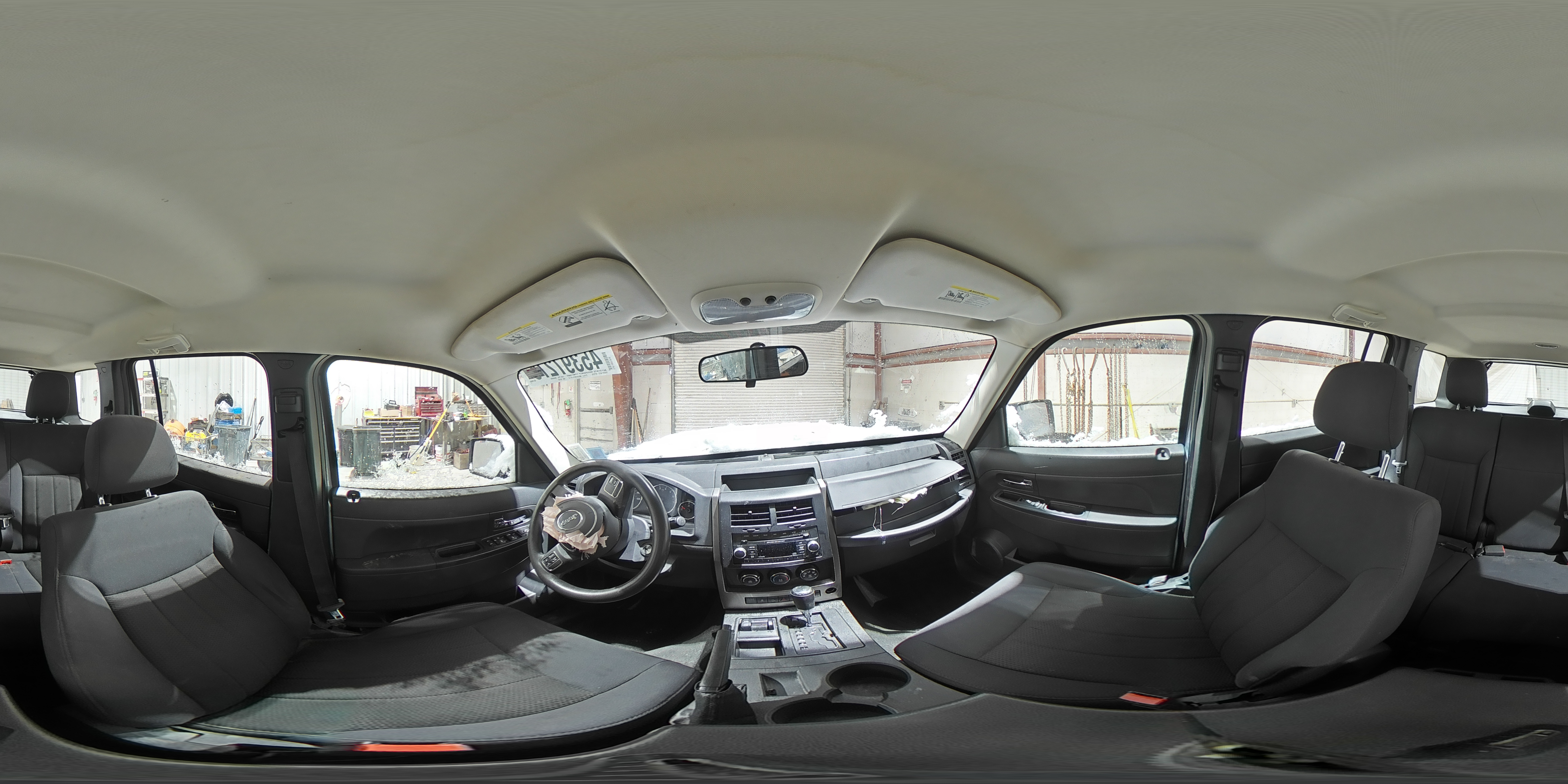 2012 Jeep Liberty (North America) - Image 13