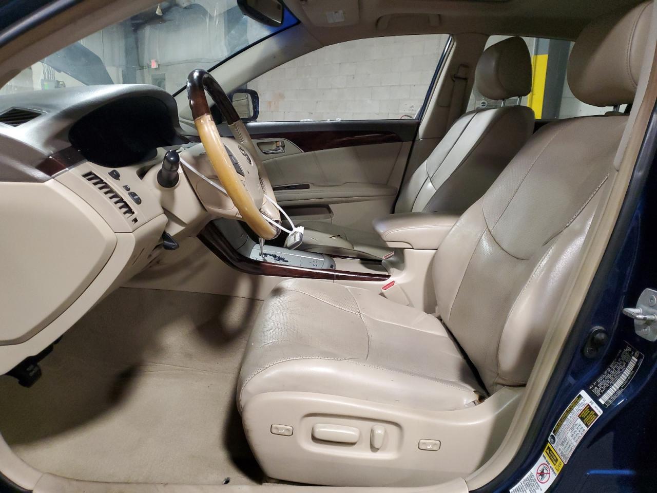 2008 Toyota Avalon - Image 7