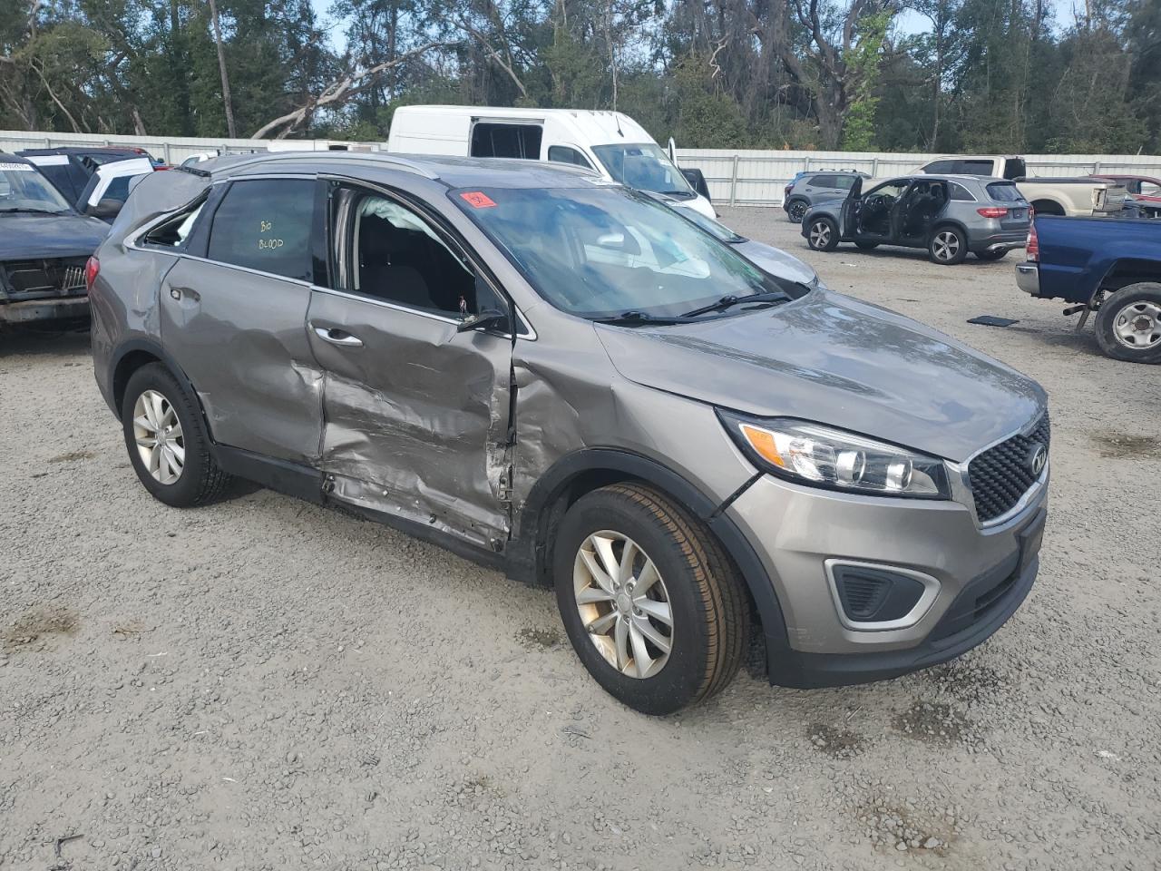 2018 Kia Sorento - Image 4