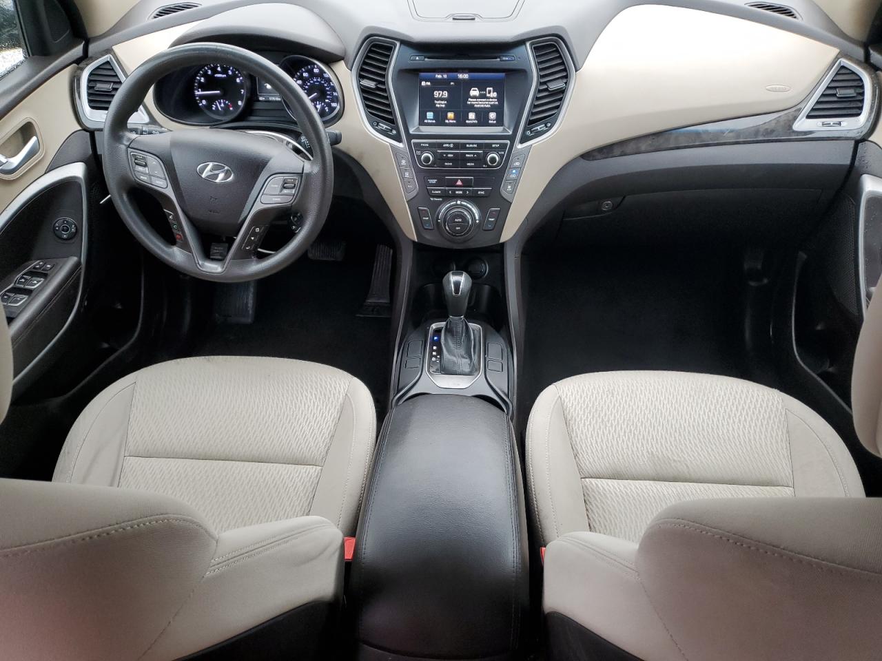 2017 Hyundai Santa Fe - Image 8