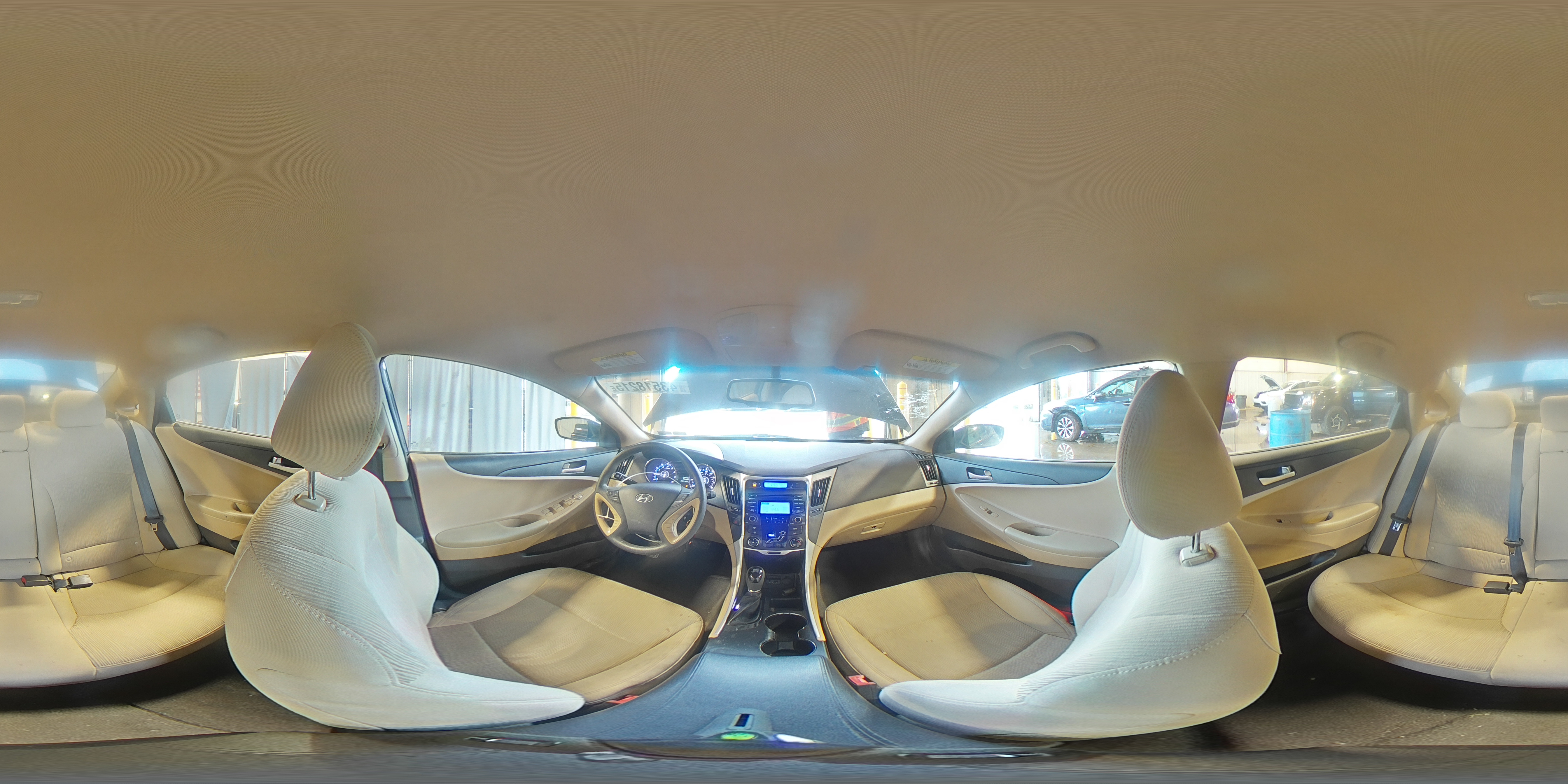 2012 Hyundai Sonata - Image 14