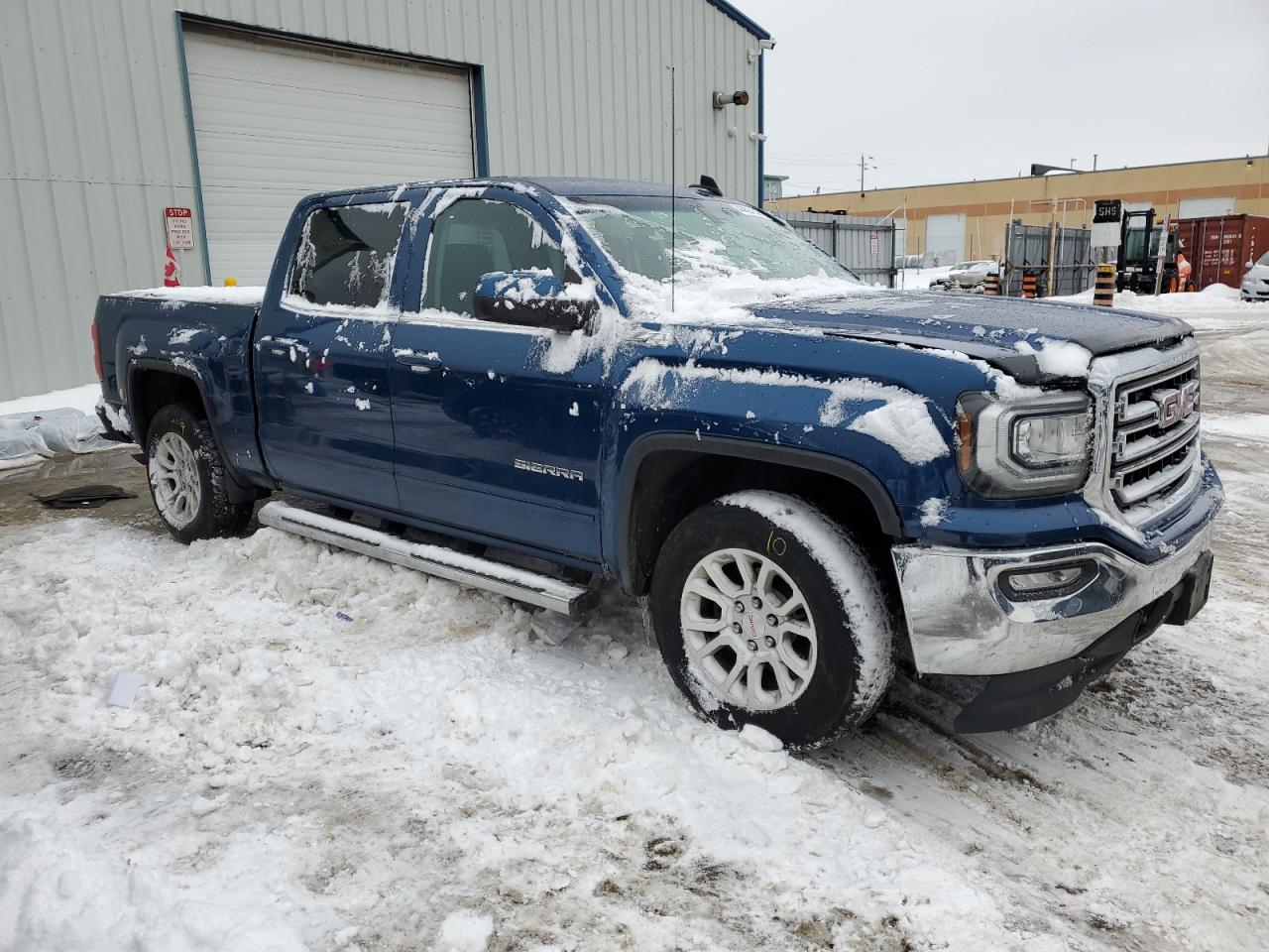 2017 GMC Sierra - Image 4