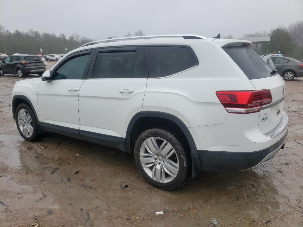 2019 Volkswagen Atlas - Image 2