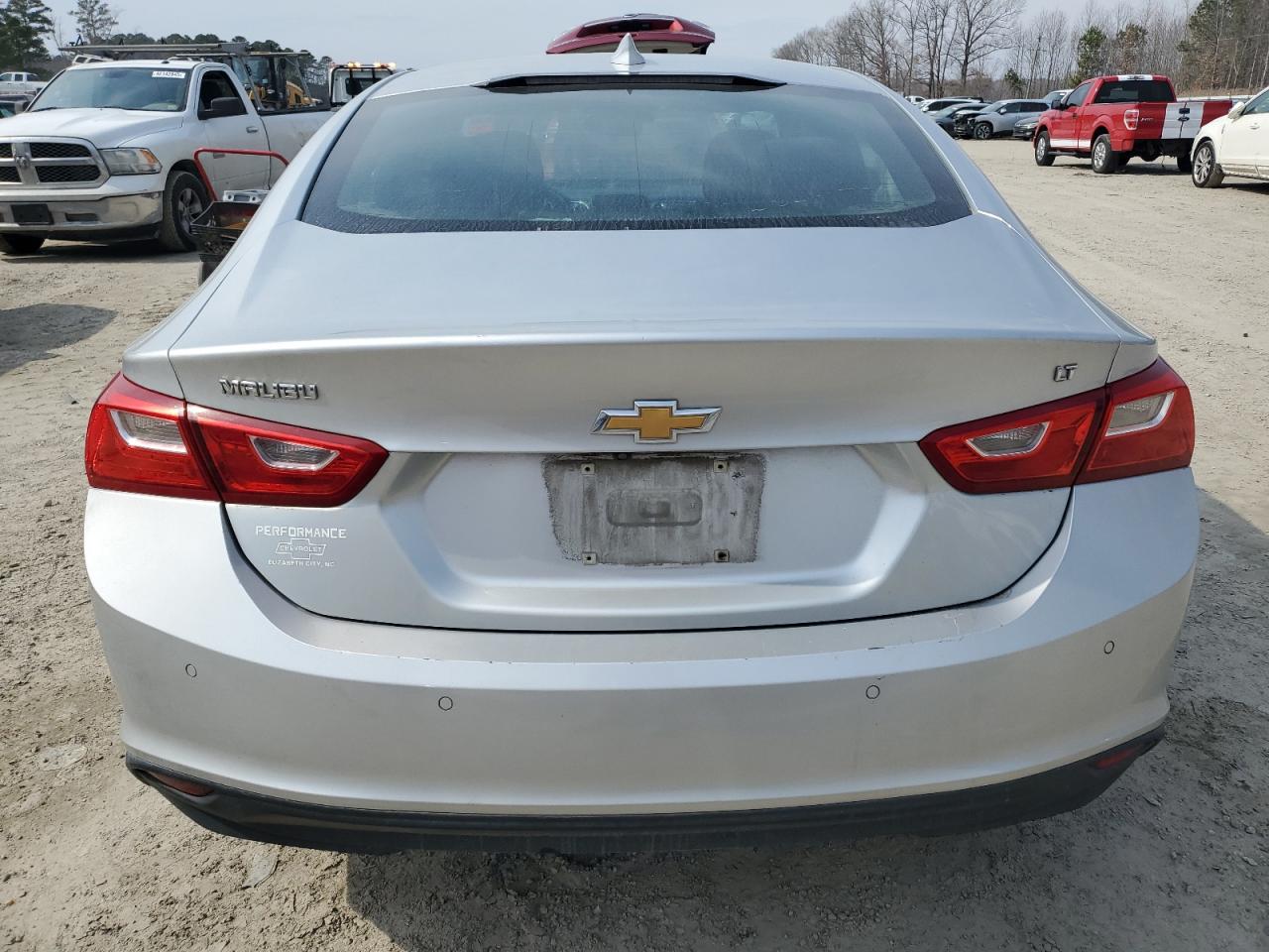 2018 Chevrolet Malibu - Image 6