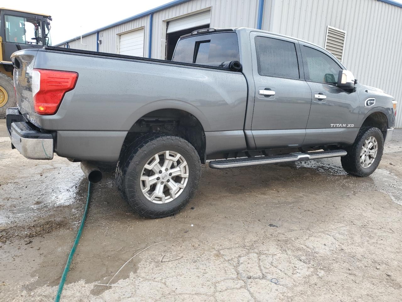 2016 Nissan Titan - Image 3