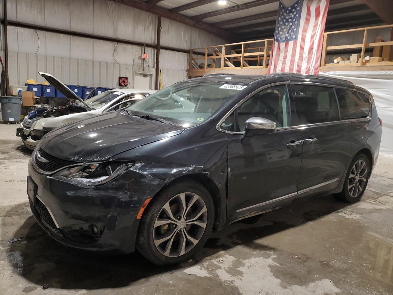 2017 Chrysler Pacifica - Image 1