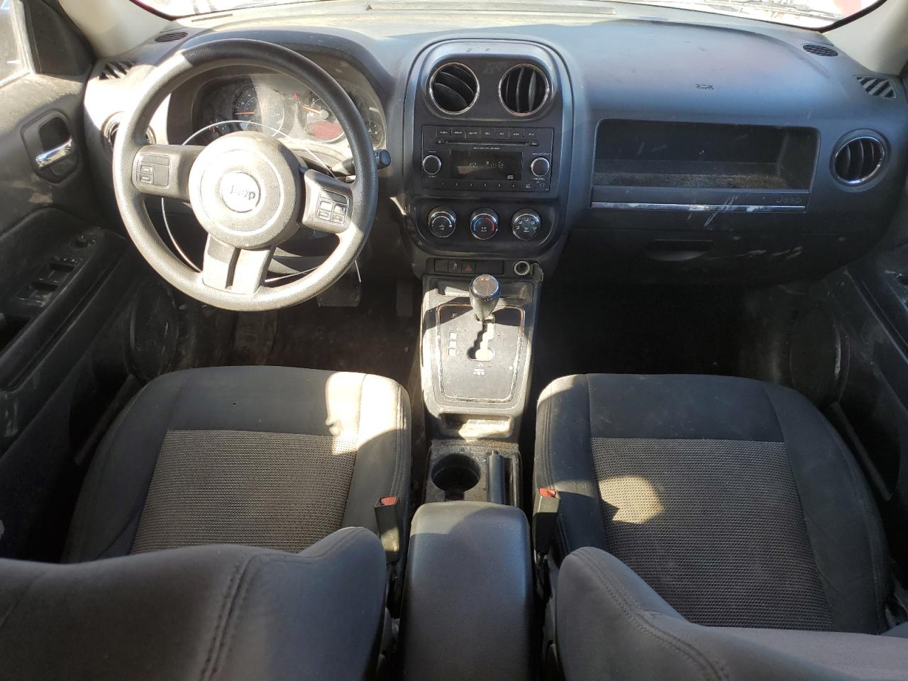 2014 Jeep Liberty (Patriot) - Image 8