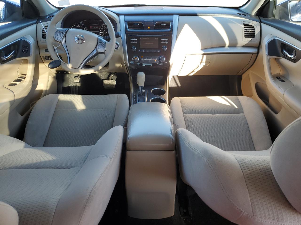 2015 Nissan Altima - Image 8