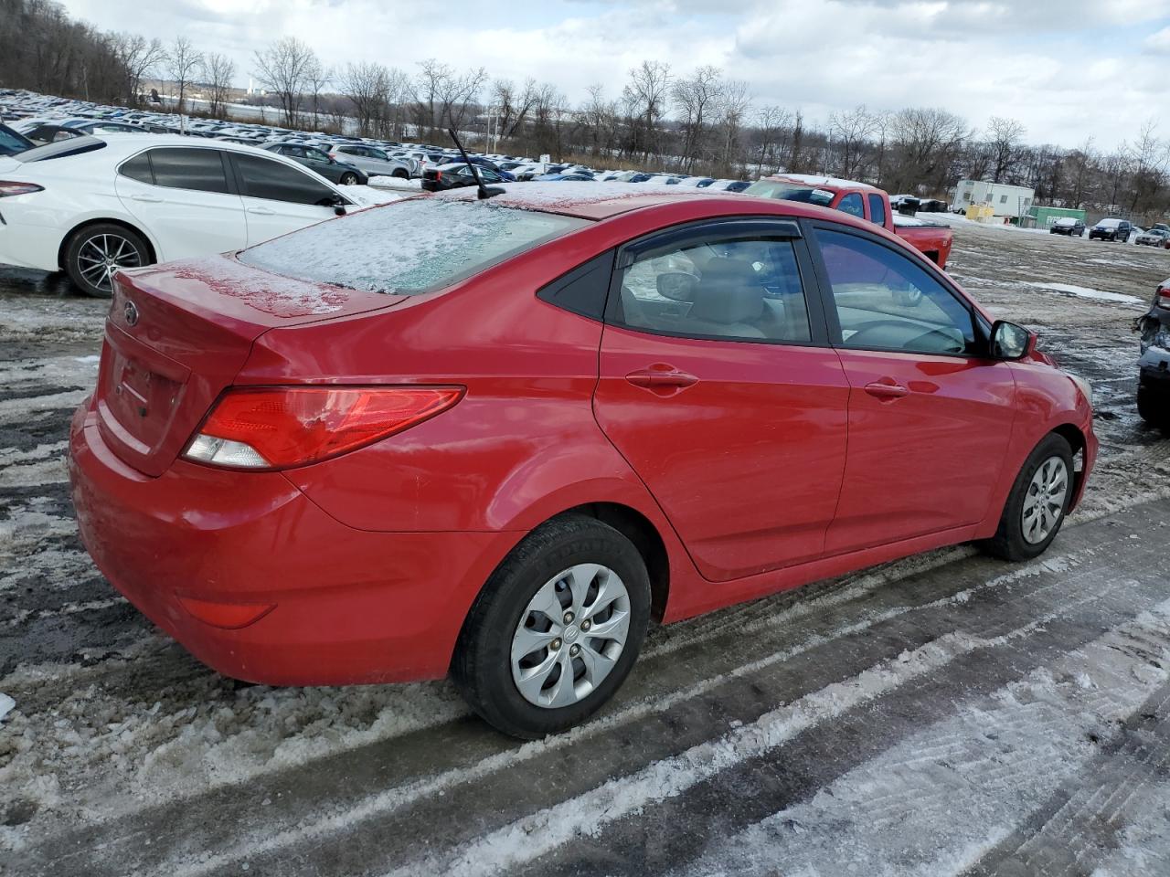 2016 Hyundai Accent - Image 3