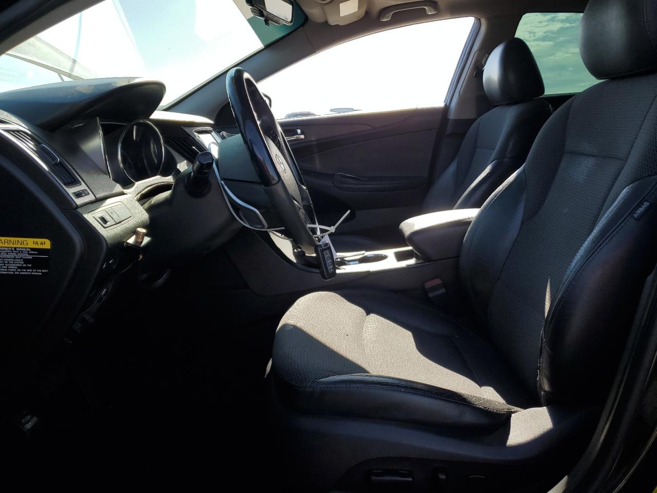 2012 Hyundai Sonata - Image 7