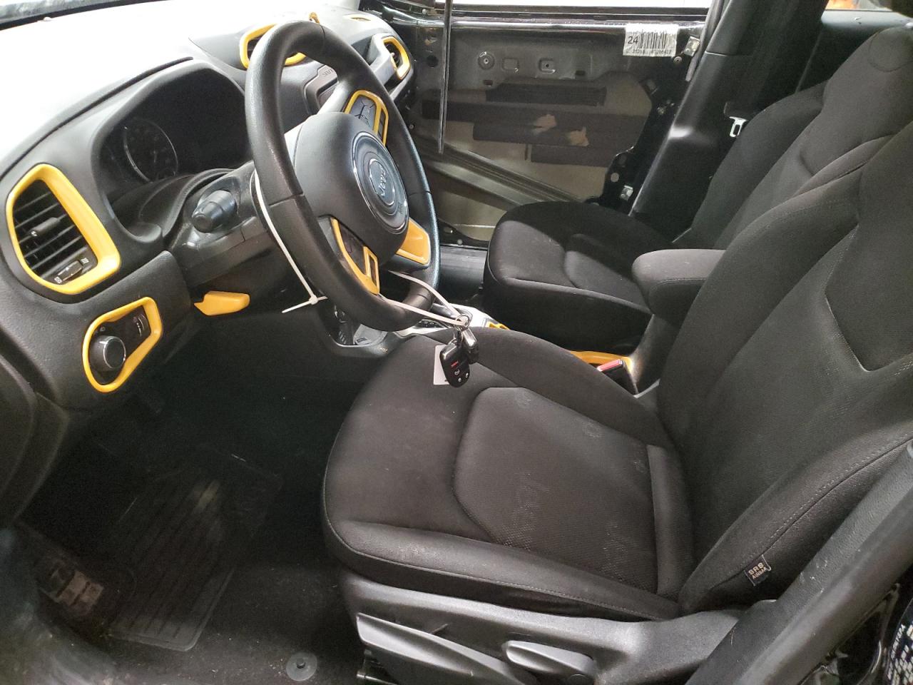 2017 Jeep Renegade - Image 7