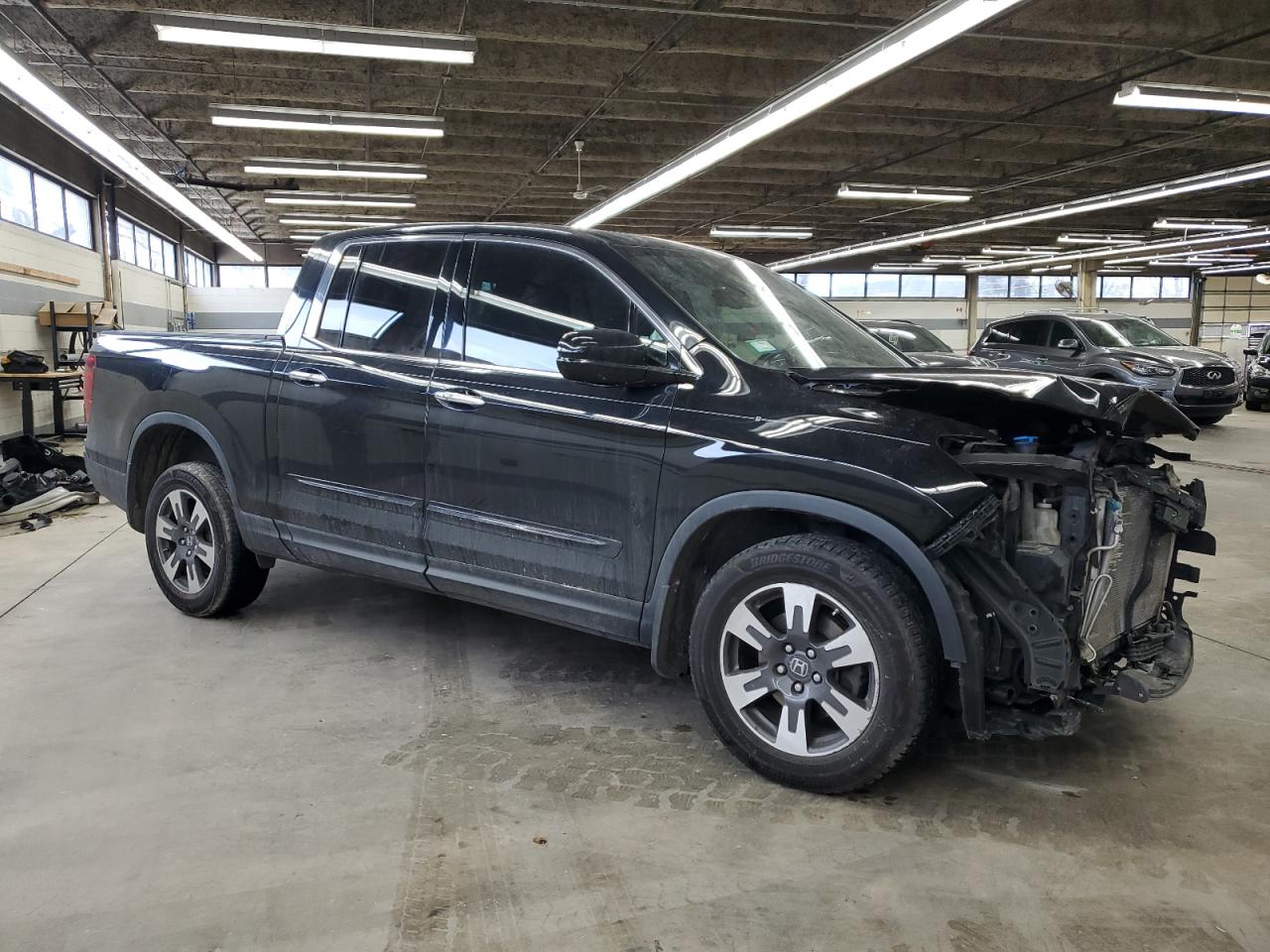 2017 Honda Ridgeline - Image 4