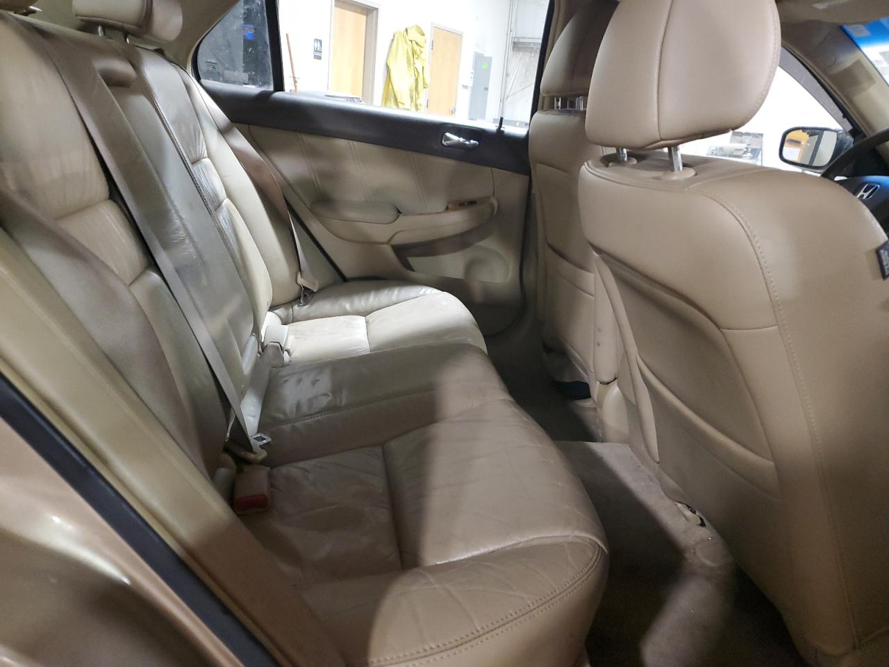2005 Honda Accord - Image 10