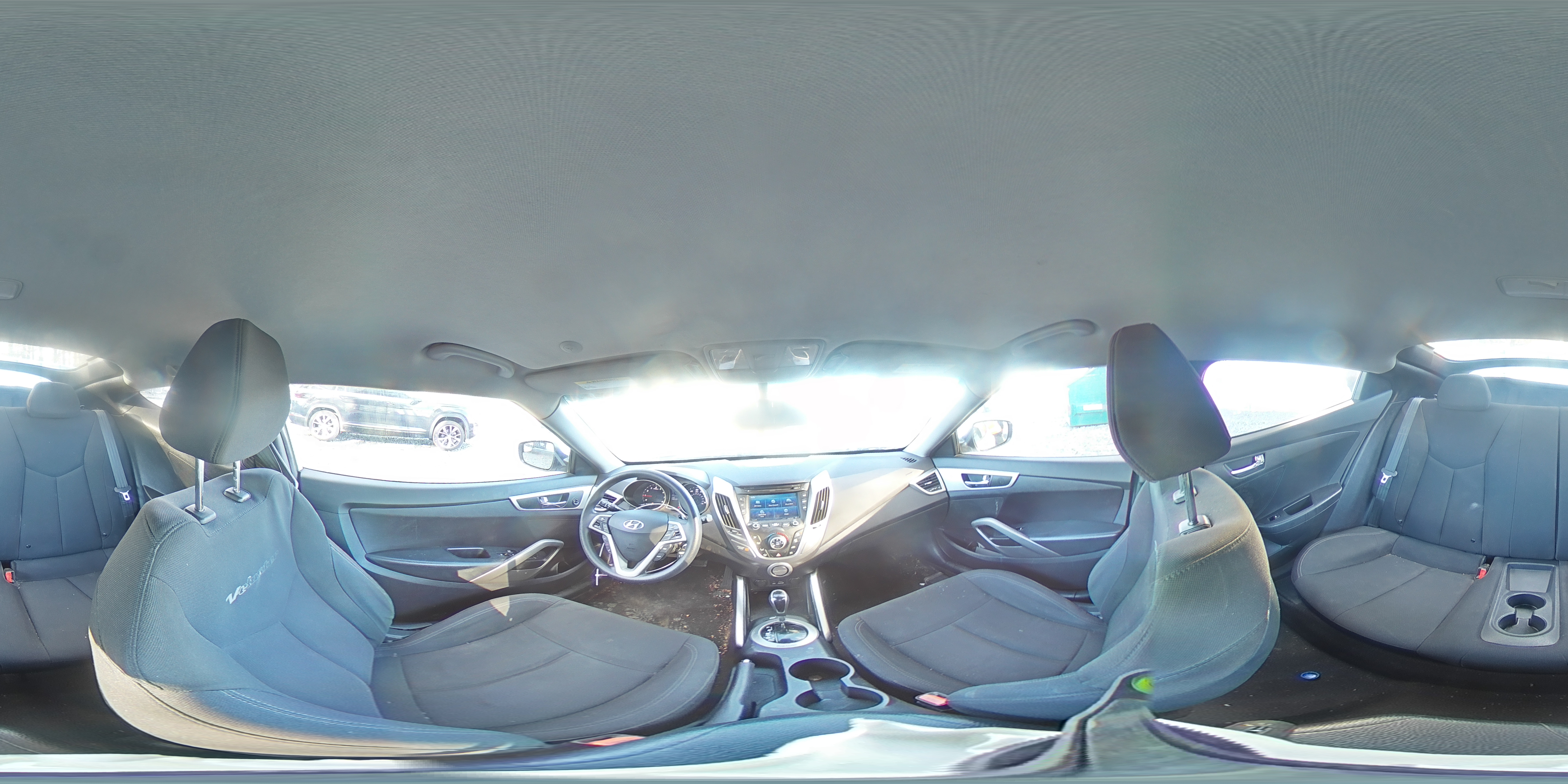 2014 Hyundai Veloster - Image 12