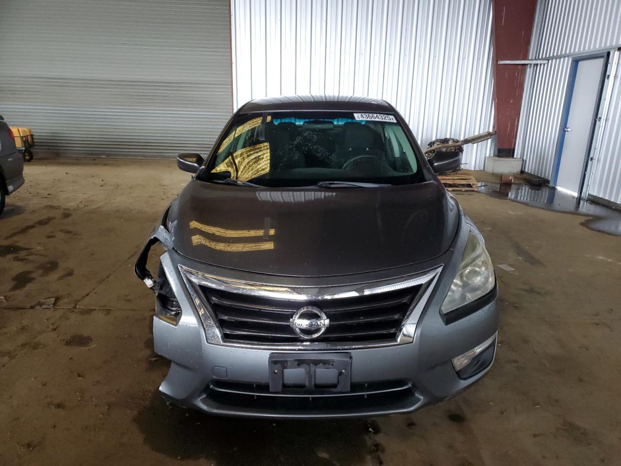 2015 Nissan Altima - Image 5