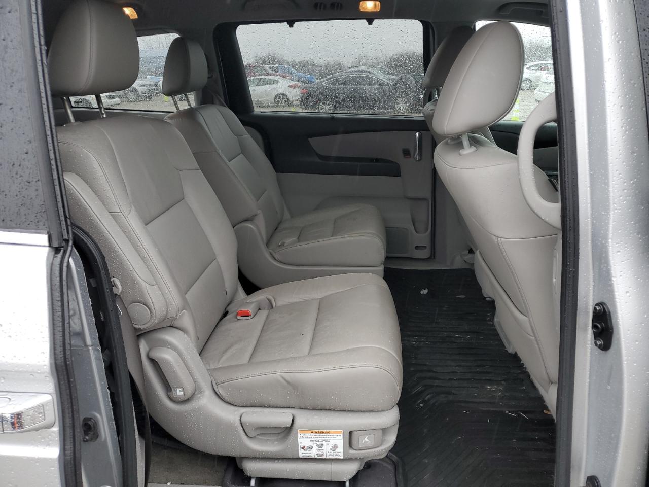 2015 Honda Odyssey - Image 11