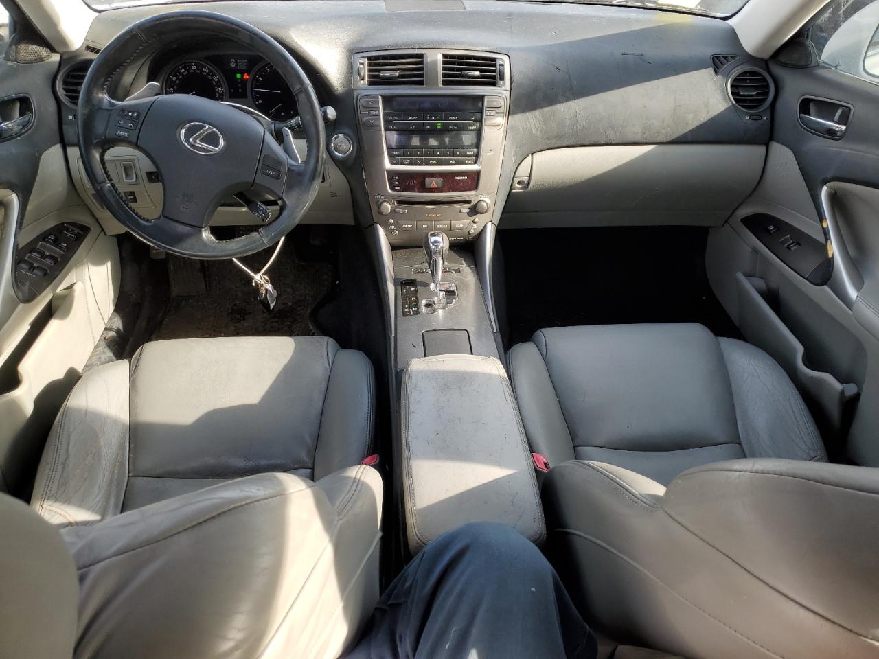 2008 Lexus IS - Image 8