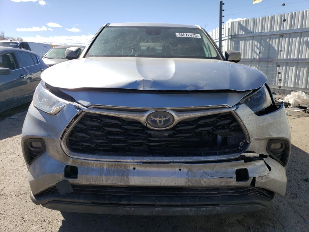 2021 Toyota Highlander - Image 5