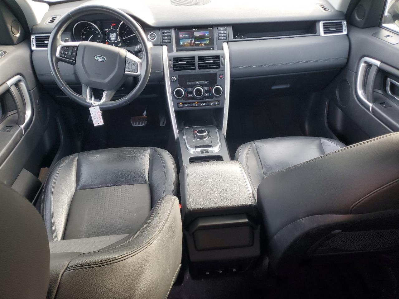 2017 Land Rover Discovery - Image 8