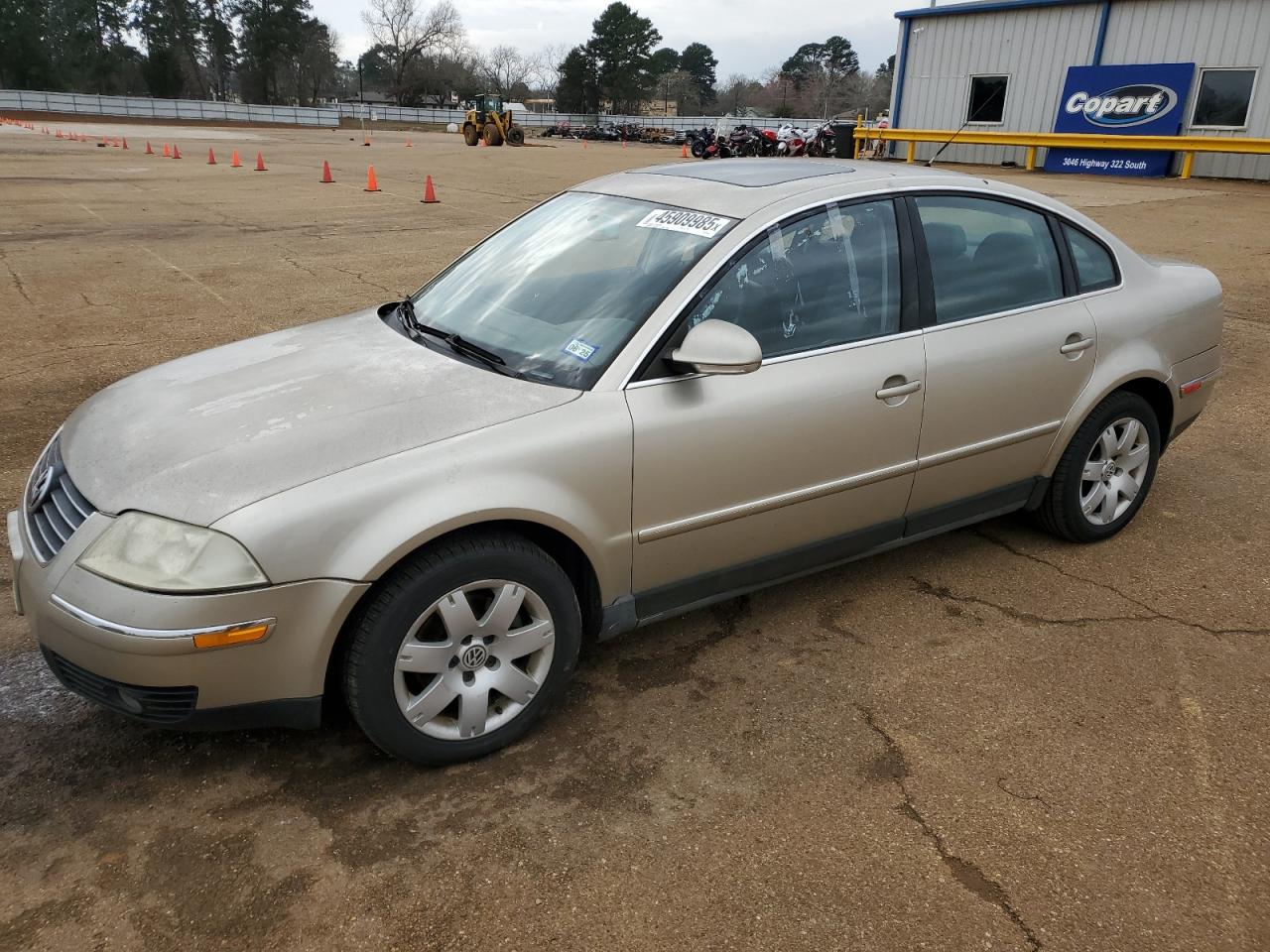 2005 Volkswagen Passat - Image 1