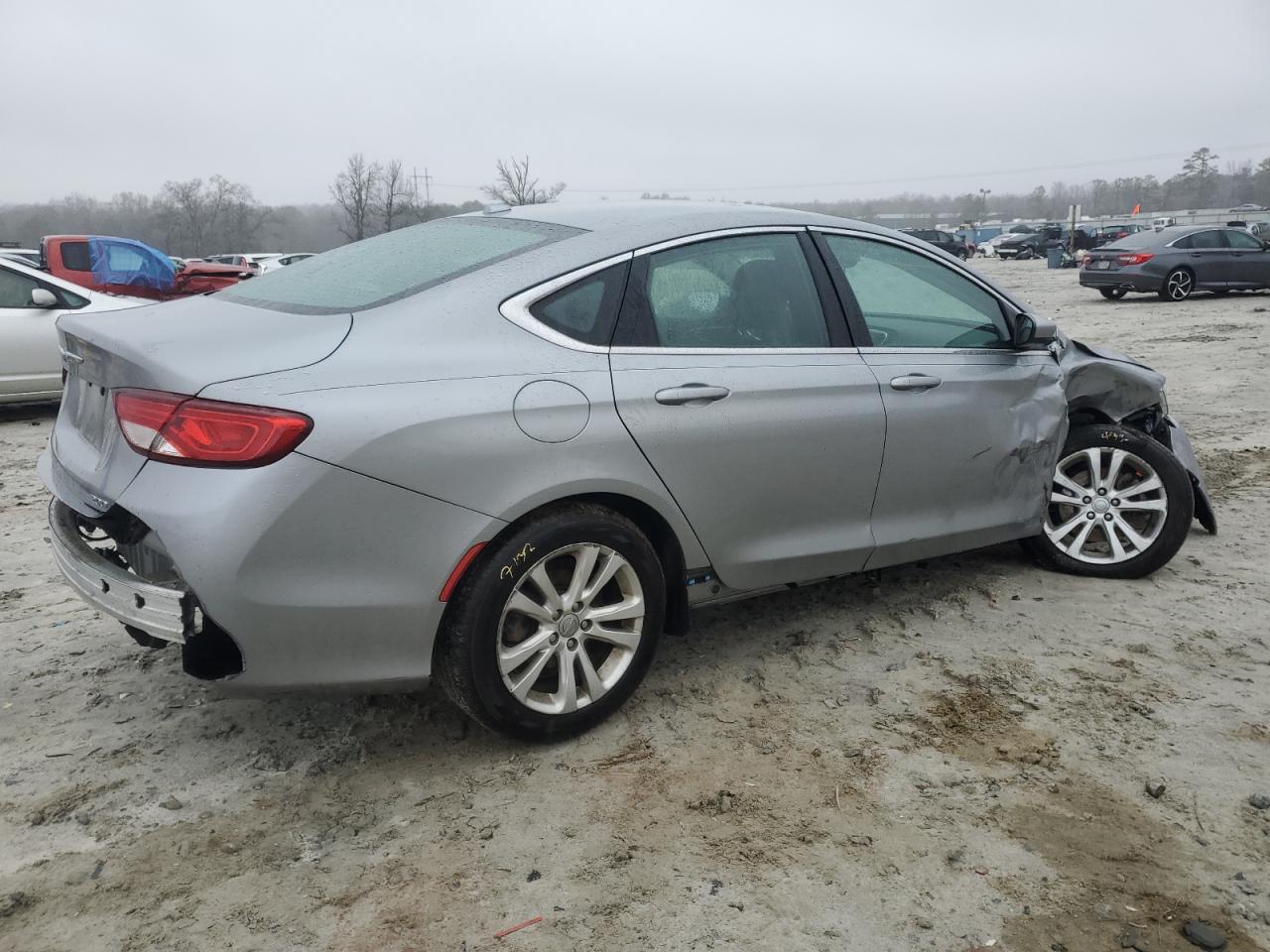 2016 Chrysler 200 - Image 3