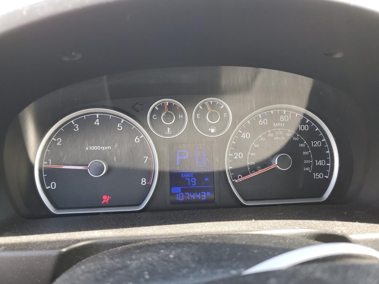 2010 Hyundai Elantra - Image 9