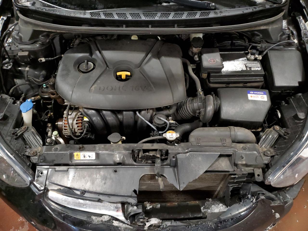 2013 Hyundai Elantra - Image 11