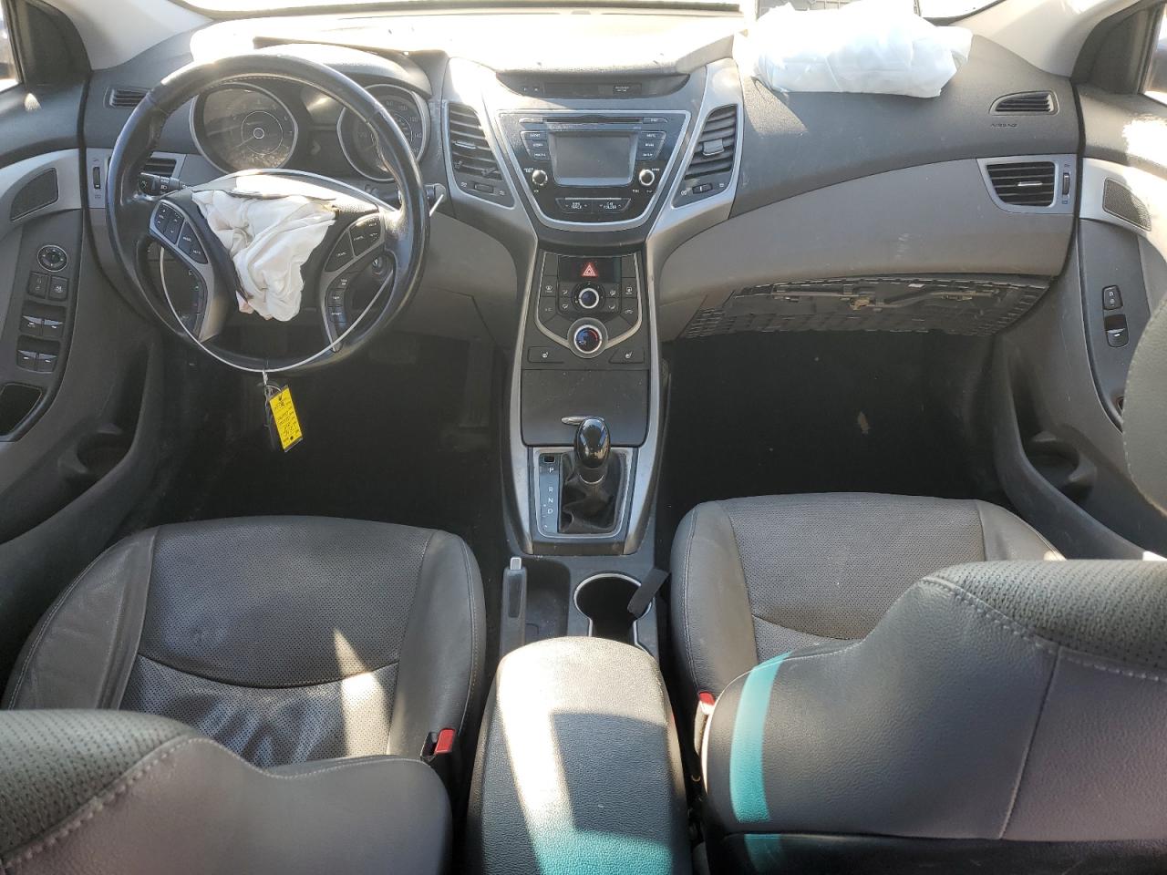 2014 Hyundai Elantra - Image 8
