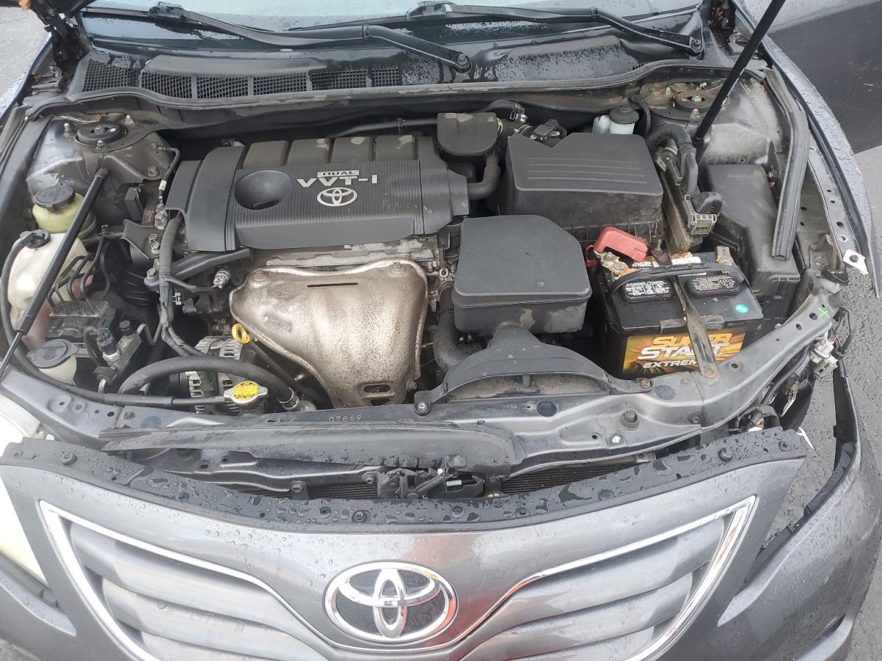 2010 Toyota Camry - Image 11