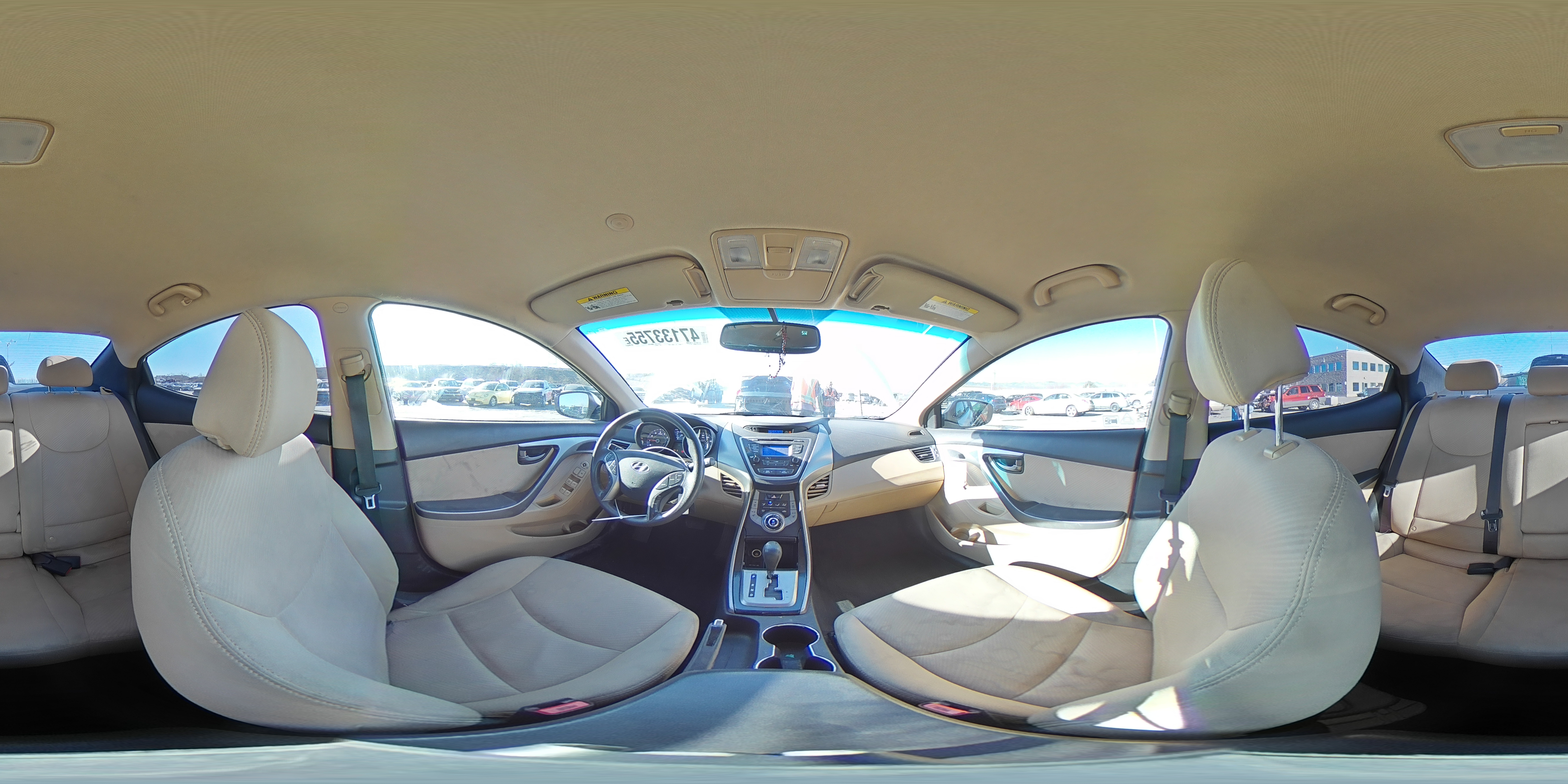 2013 Hyundai Elantra - Image 14