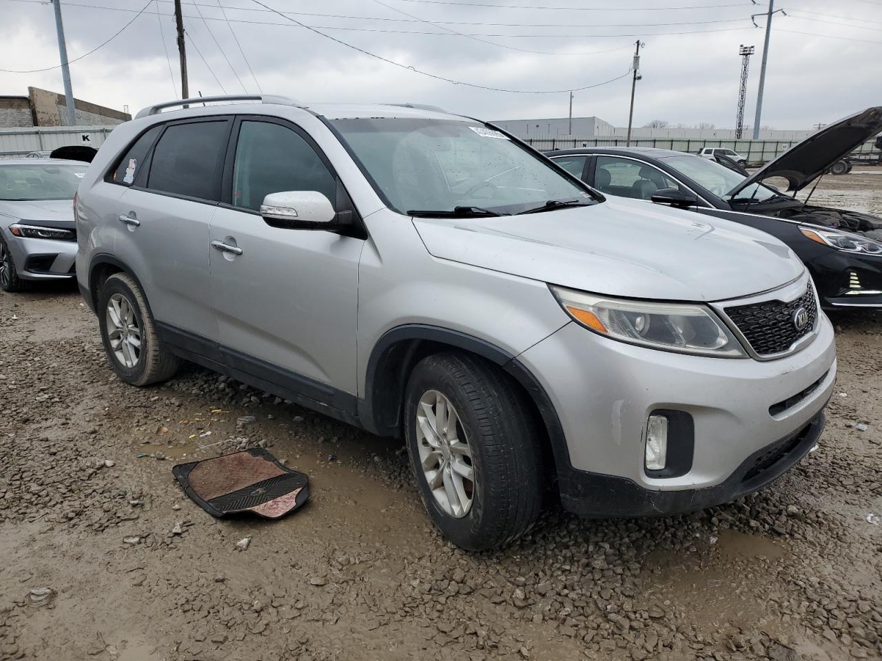 2014 Kia Sorento - Image 4