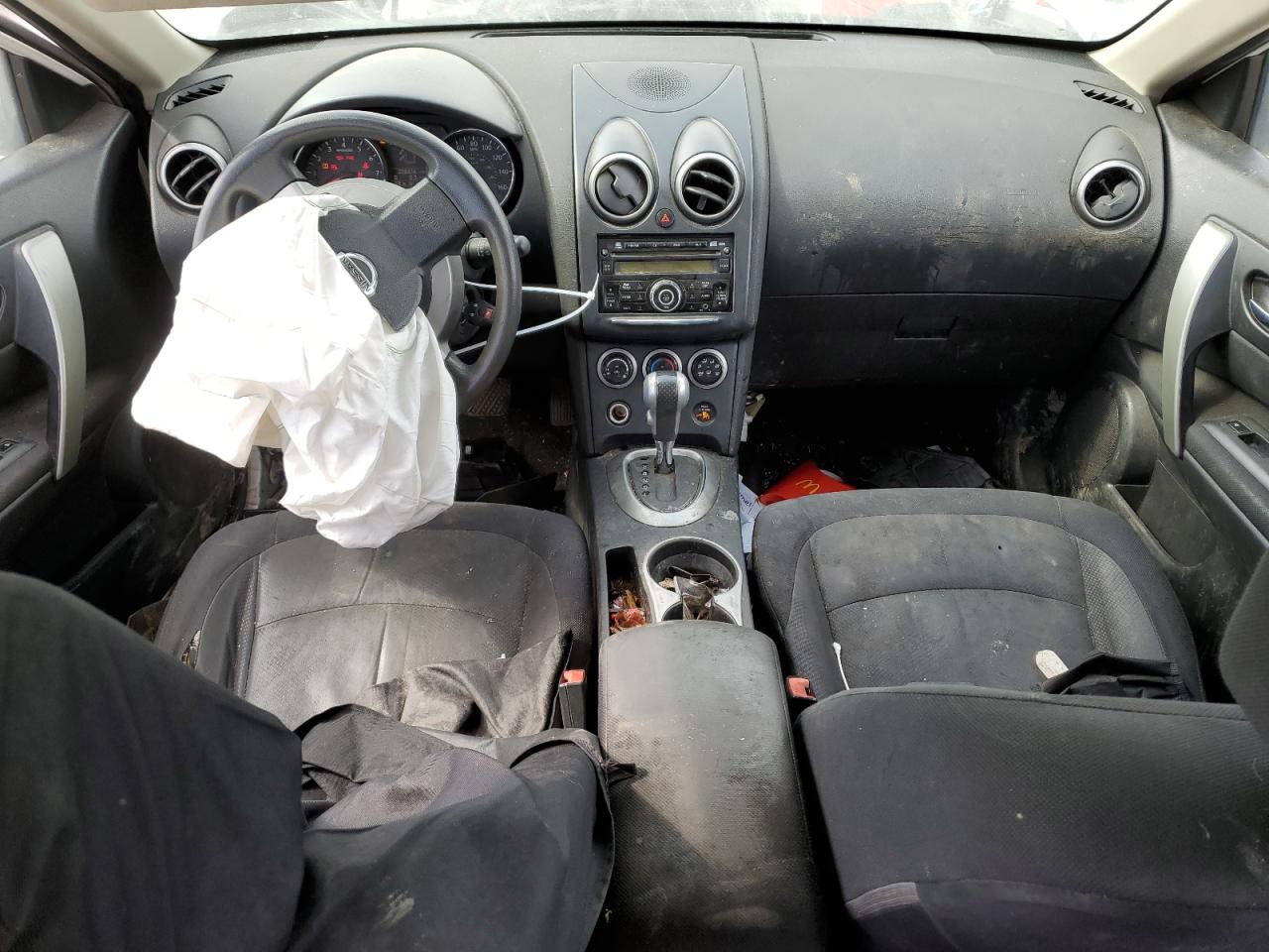 2011 Nissan Rogue - Image 8
