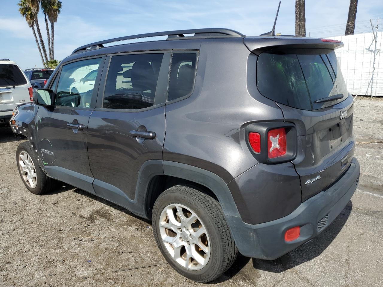 2018 Jeep Renegade - Image 2