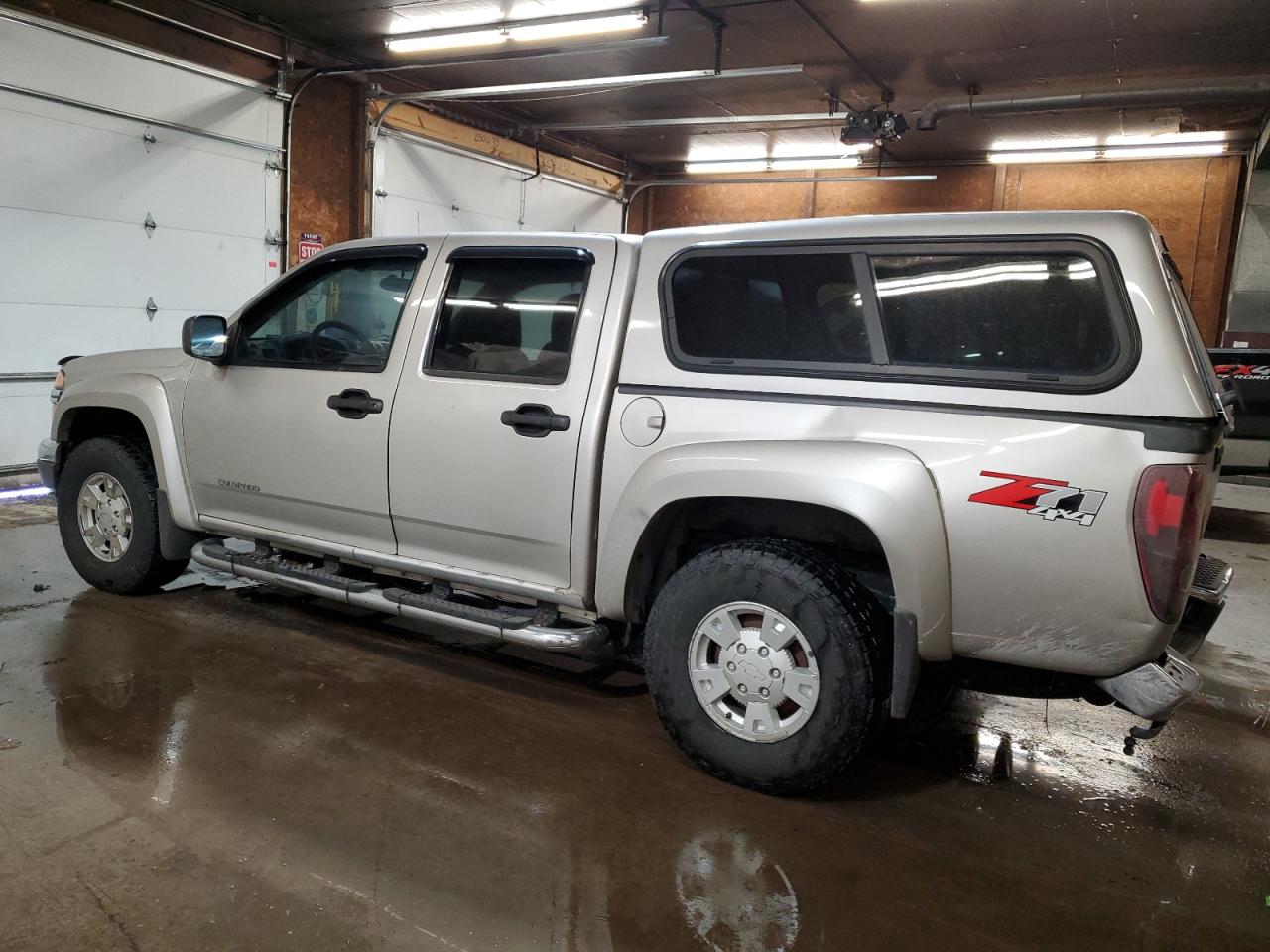 2005 Chevrolet Colorado - Image 2