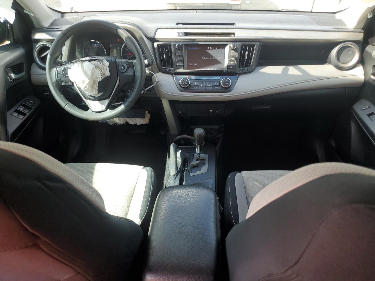 2016 Toyota RAV 4 - Image 8