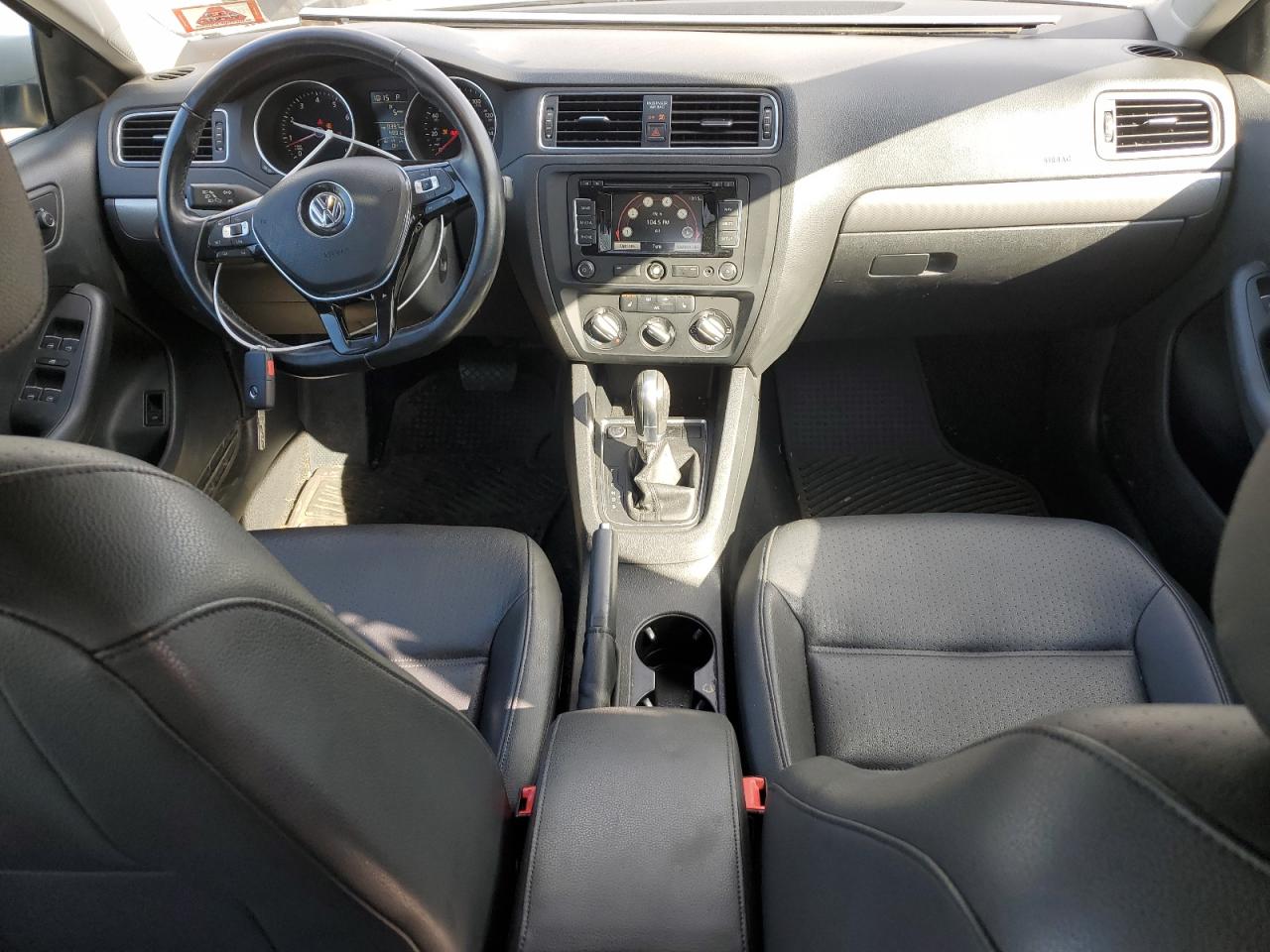 2015 Volkswagen Jetta - Image 8