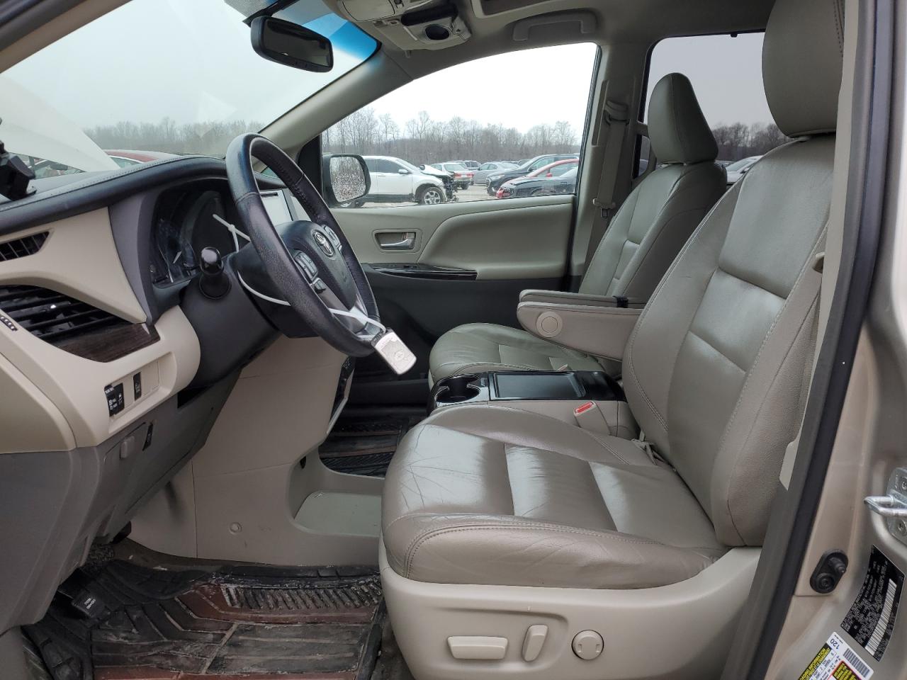 5TDYZ3DC9HS819709 TOYOTA All Models 2017