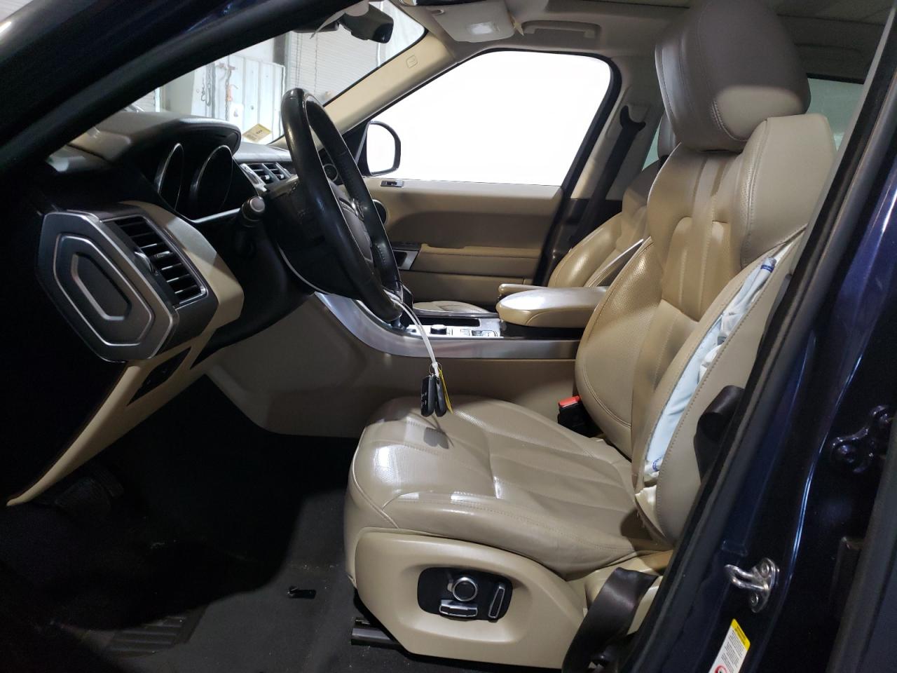 2017 Land Rover Range Rover - Image 7