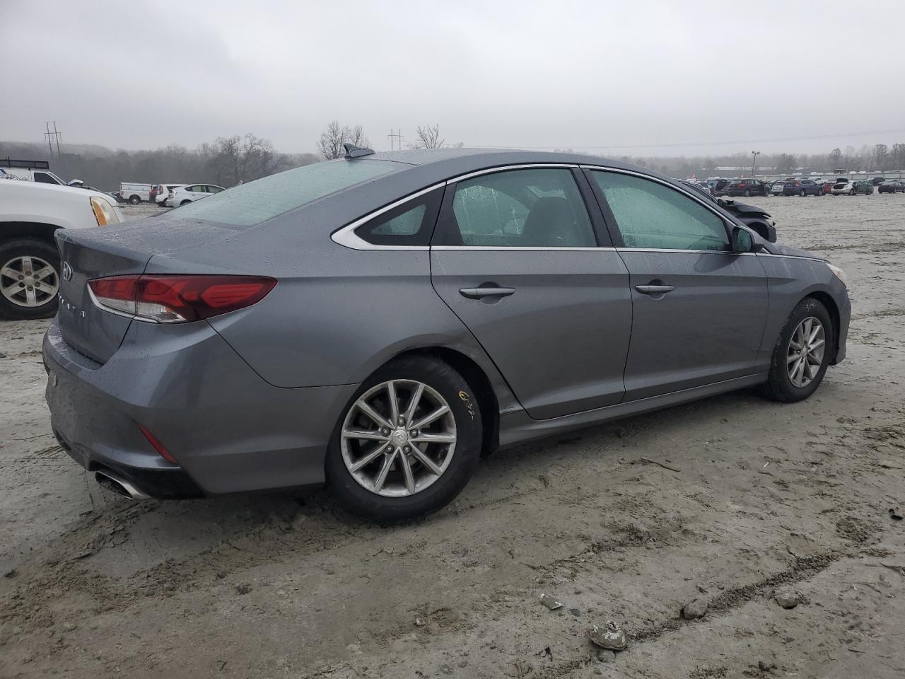 2018 Hyundai Sonata - Image 3