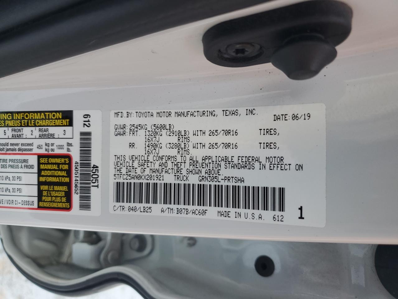 2019 Toyota Tacoma - Image 13