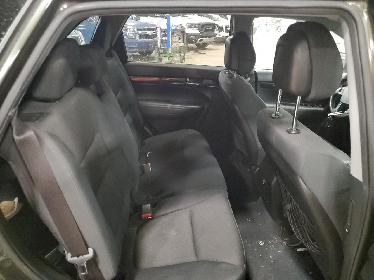 2011 Kia Sorento - Image 12