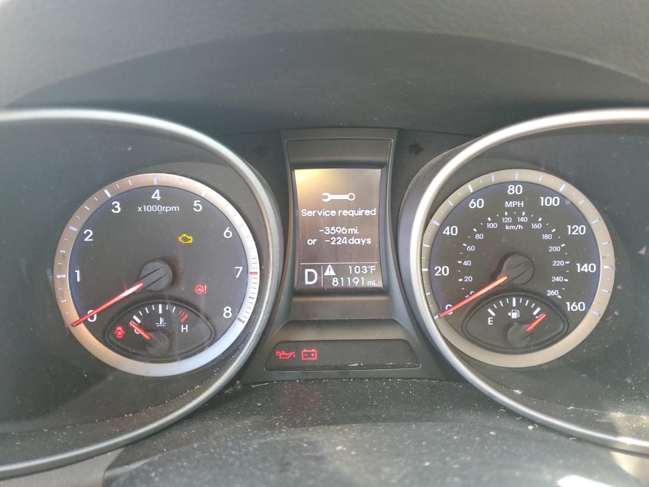 2014 Hyundai Santa Fe - Image 9
