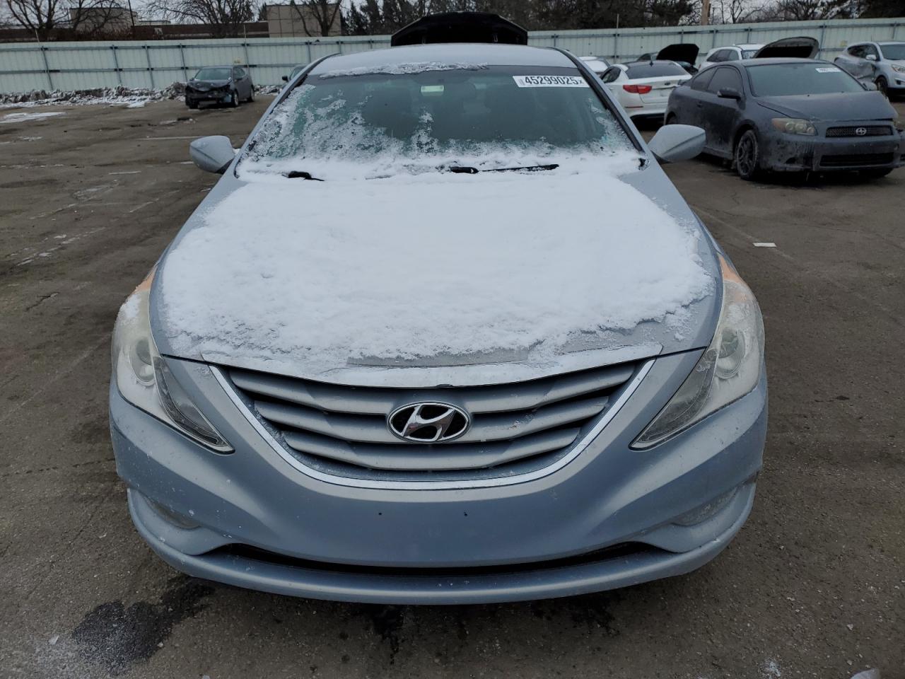 2013 Hyundai Sonata - Image 5
