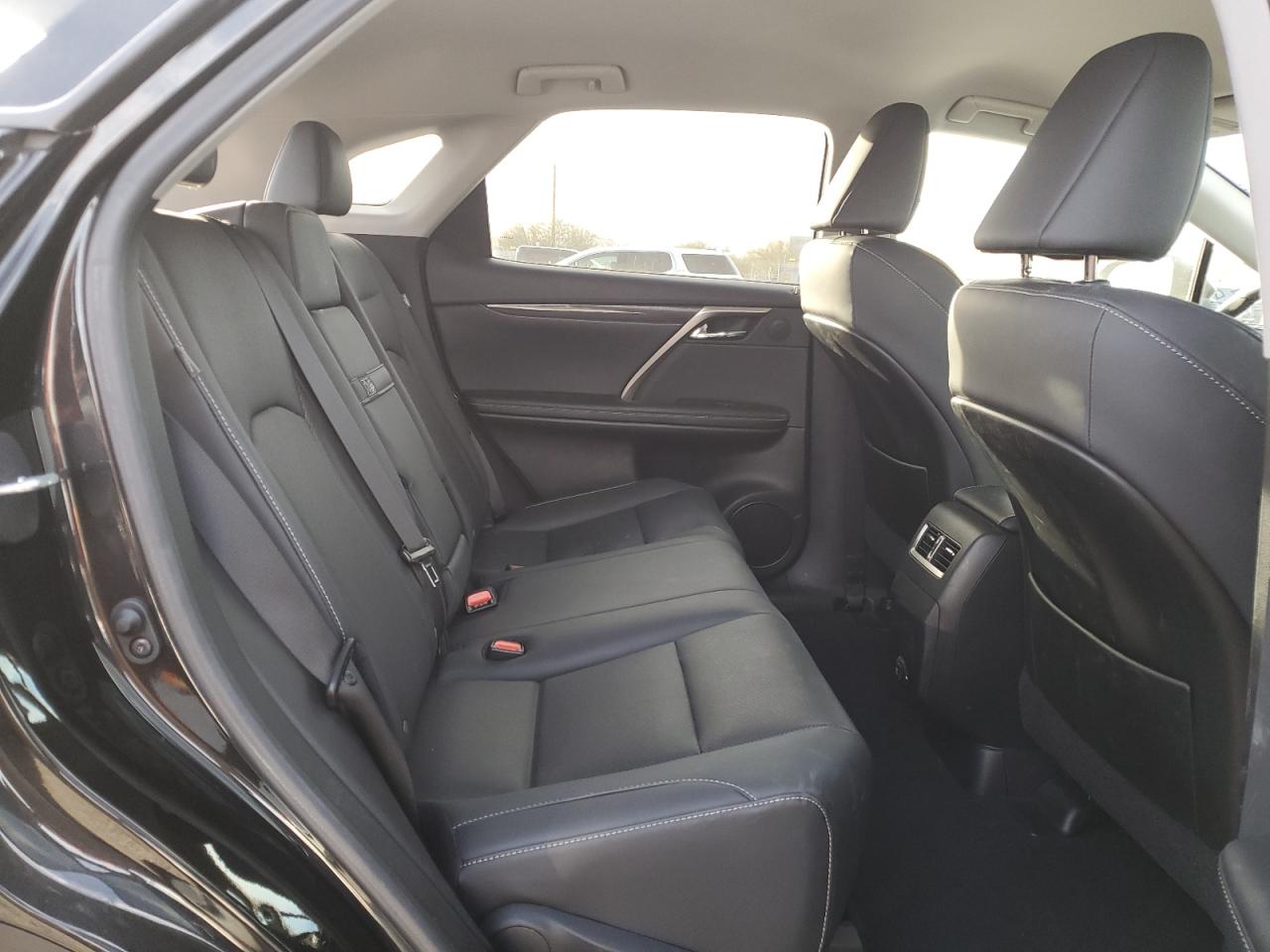 2022 Lexus RX - Image 11