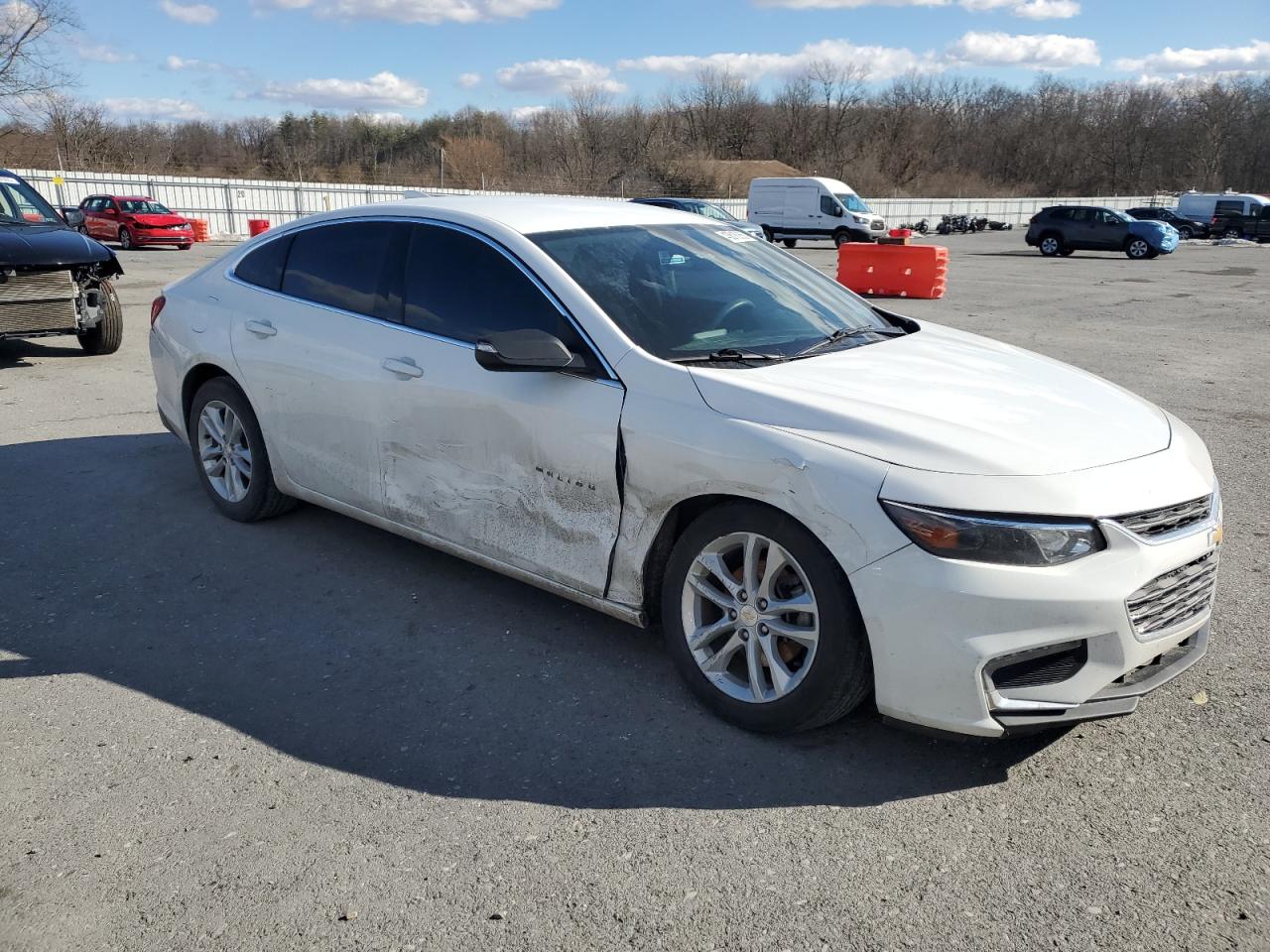2016 Chevrolet Malibu - Image 4