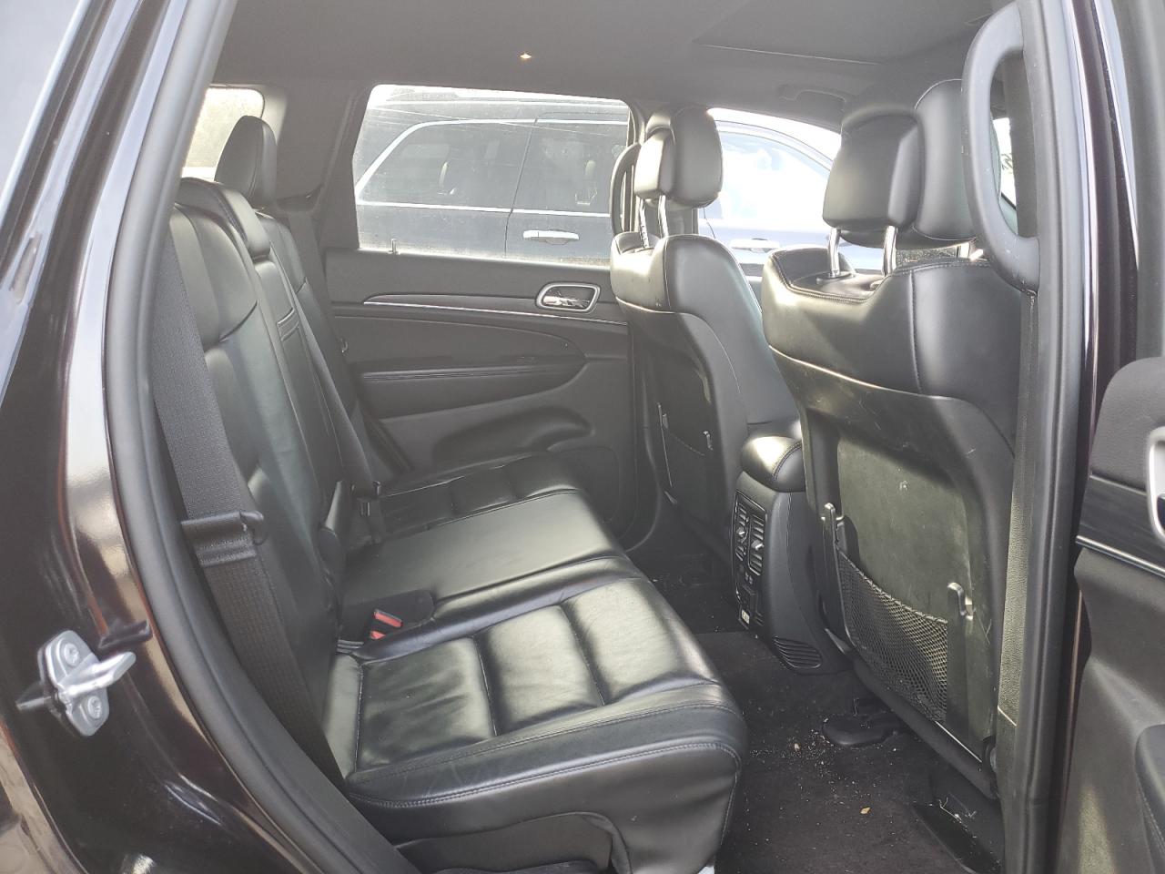 2019 Jeep Grand Cherokee - Image 11