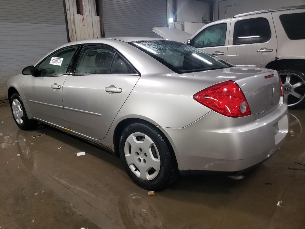 2008 Pontiac G6 - Image 2