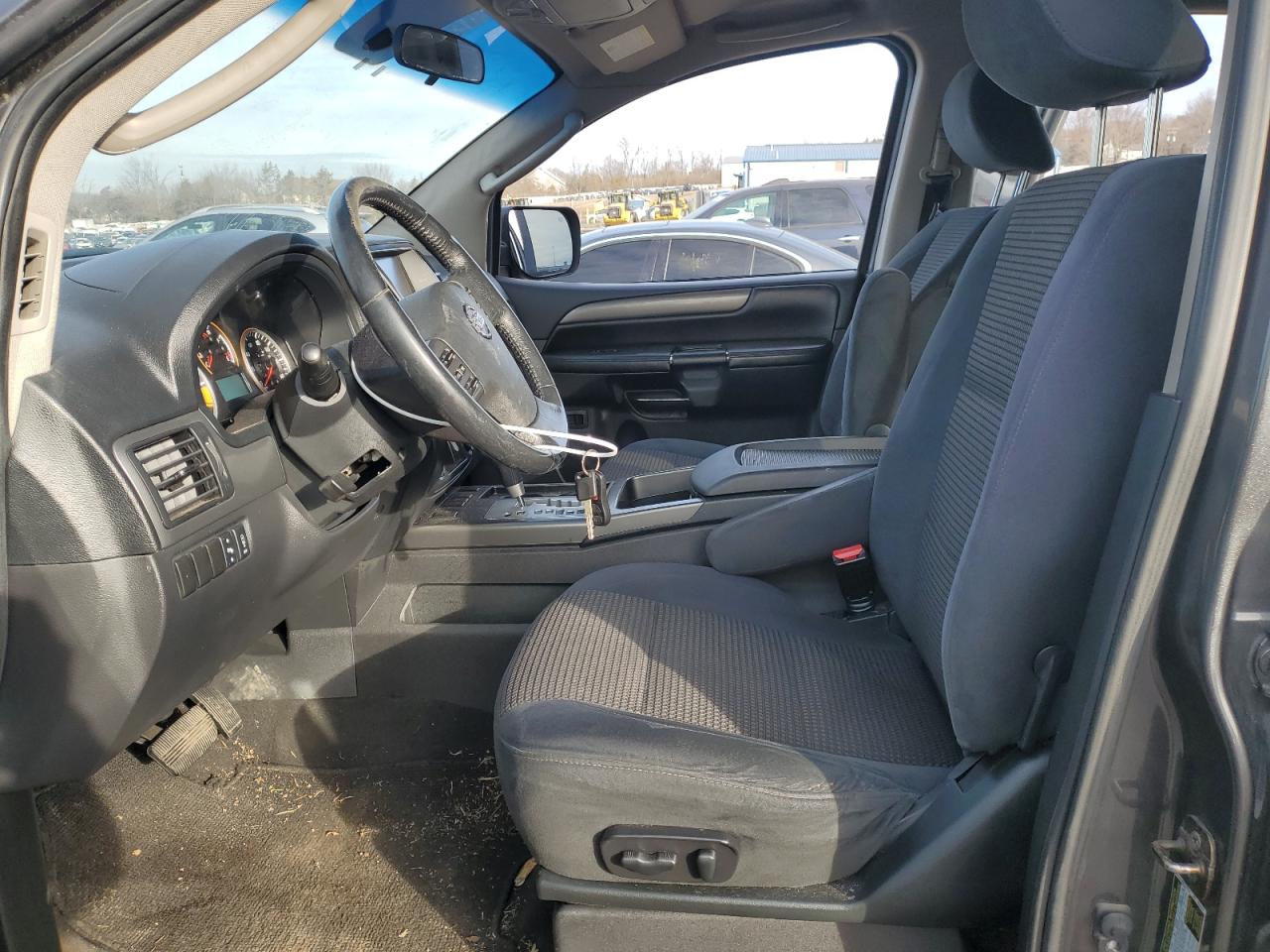 2010 Nissan Armada - Image 7